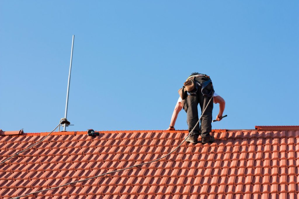 professional roof maintenance service